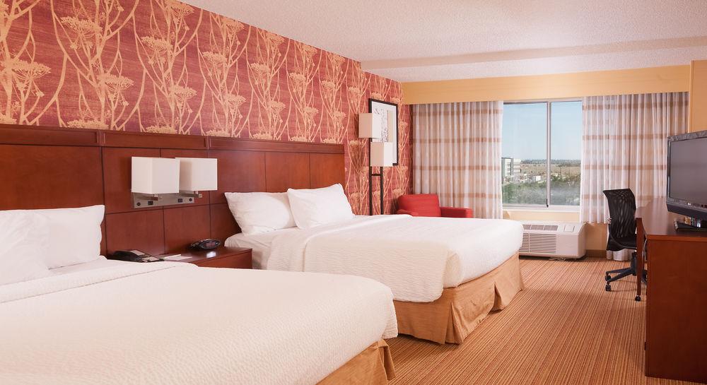 Courtyard By Marriott Denver Airport Extérieur photo