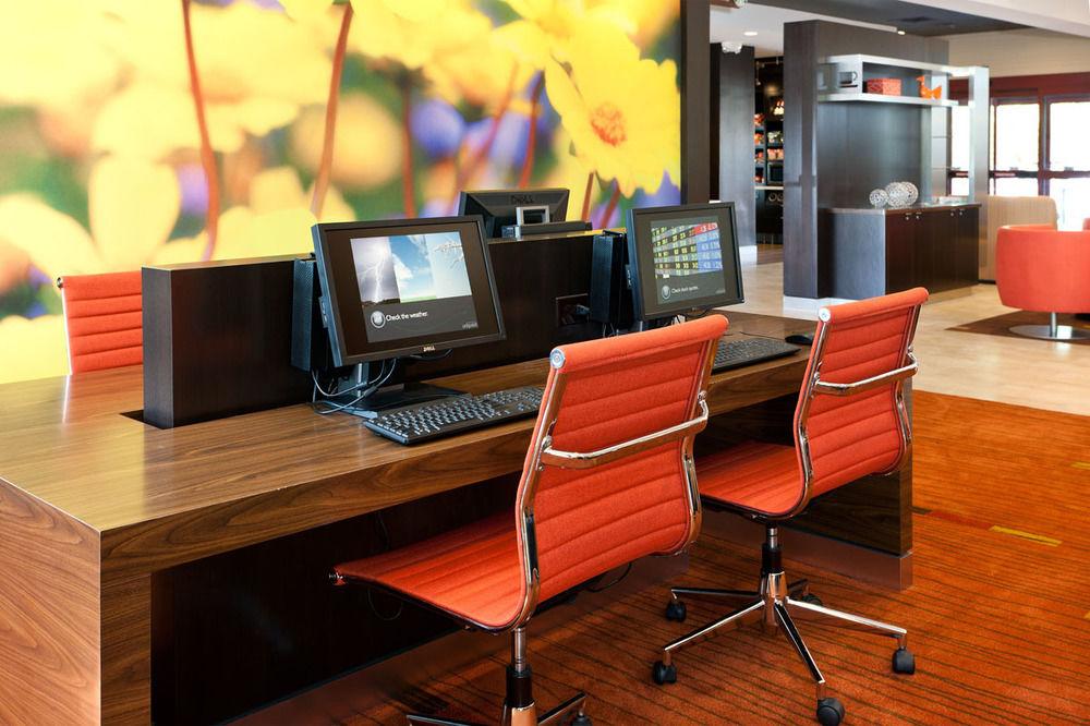 Courtyard By Marriott Denver Airport Extérieur photo