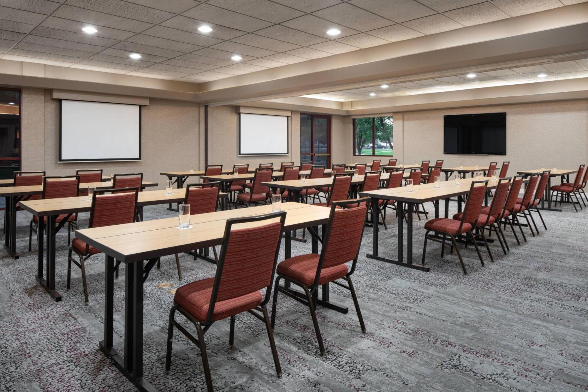 Courtyard By Marriott Denver Airport Extérieur photo