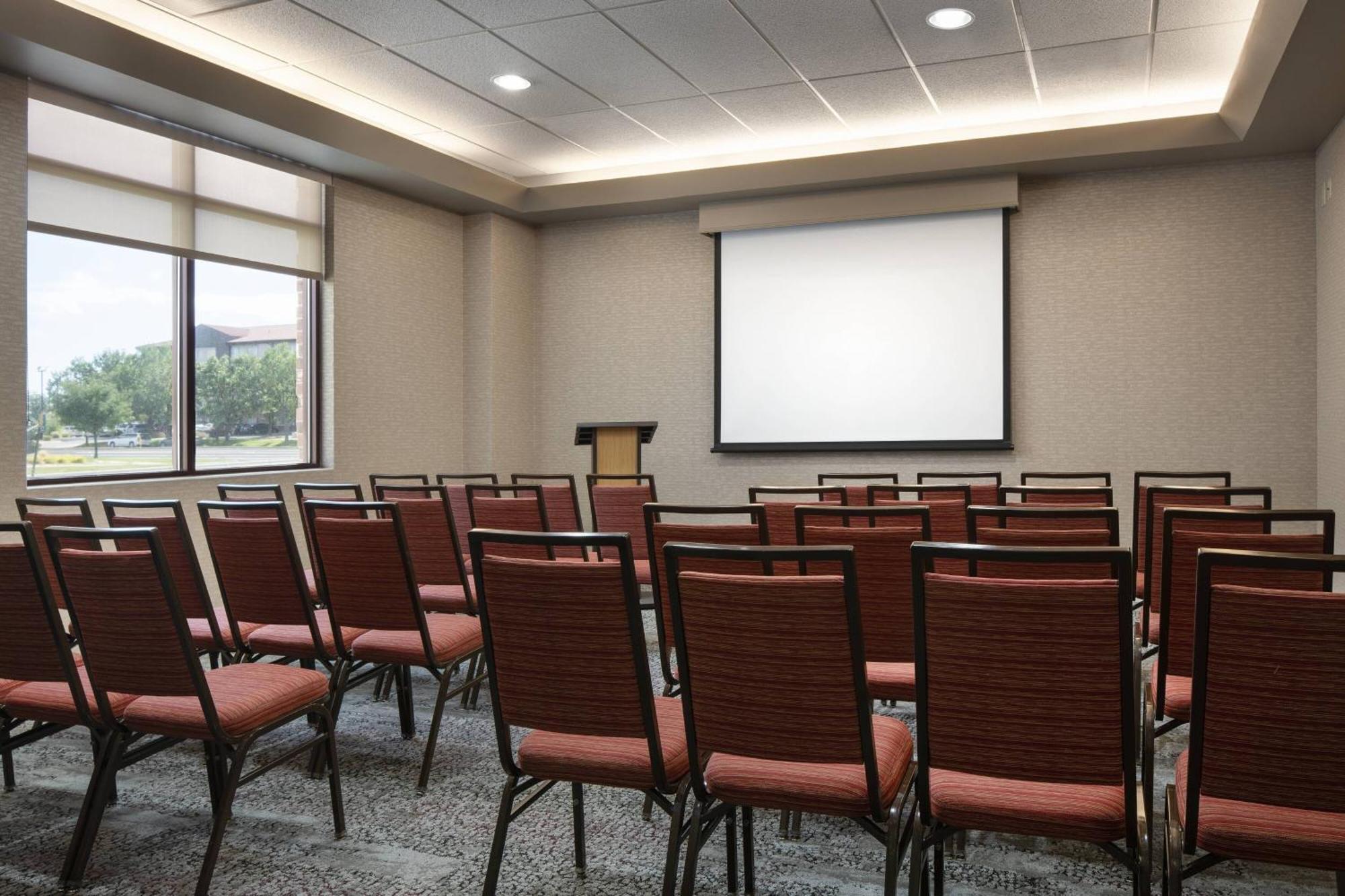 Courtyard By Marriott Denver Airport Extérieur photo