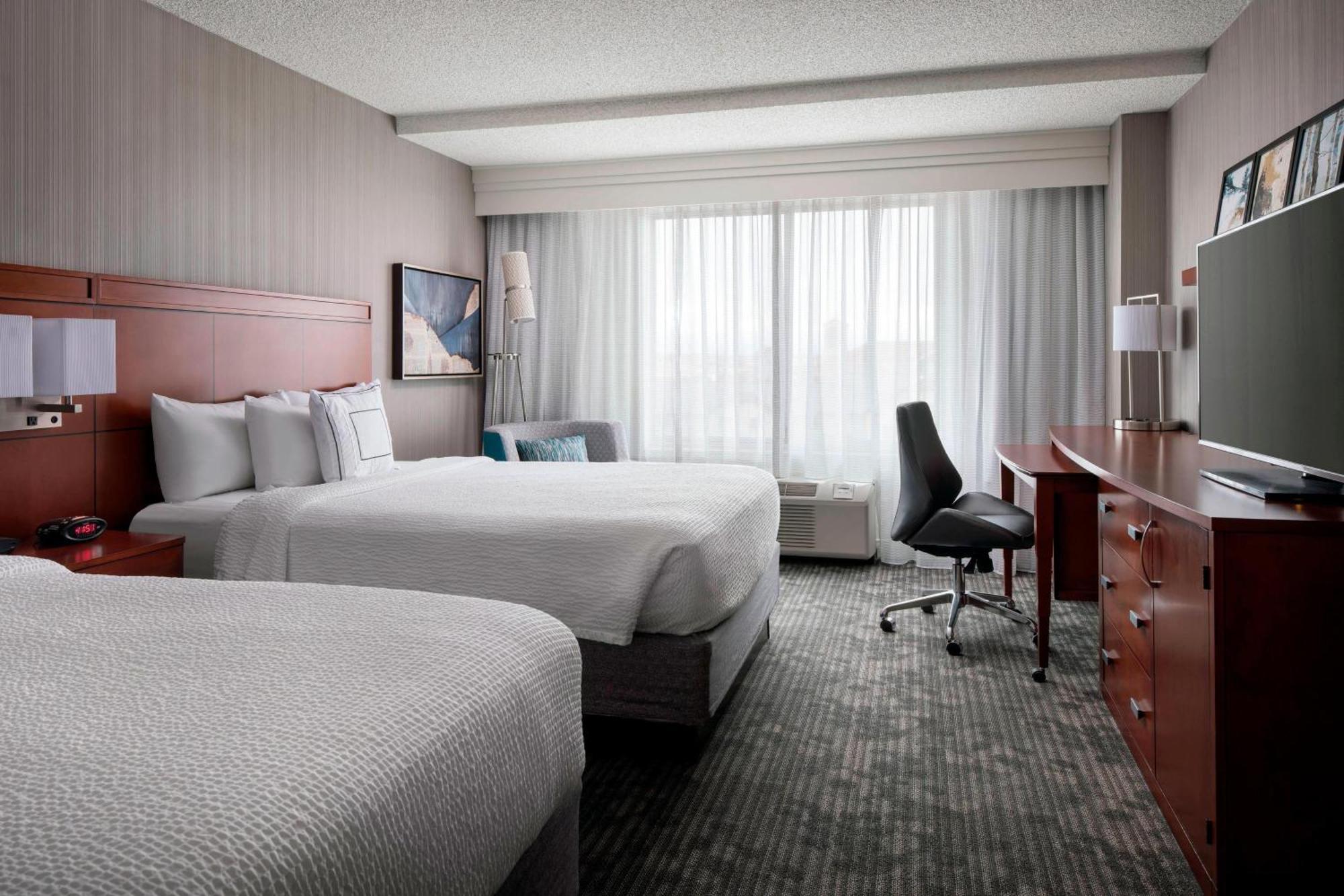 Courtyard By Marriott Denver Airport Extérieur photo