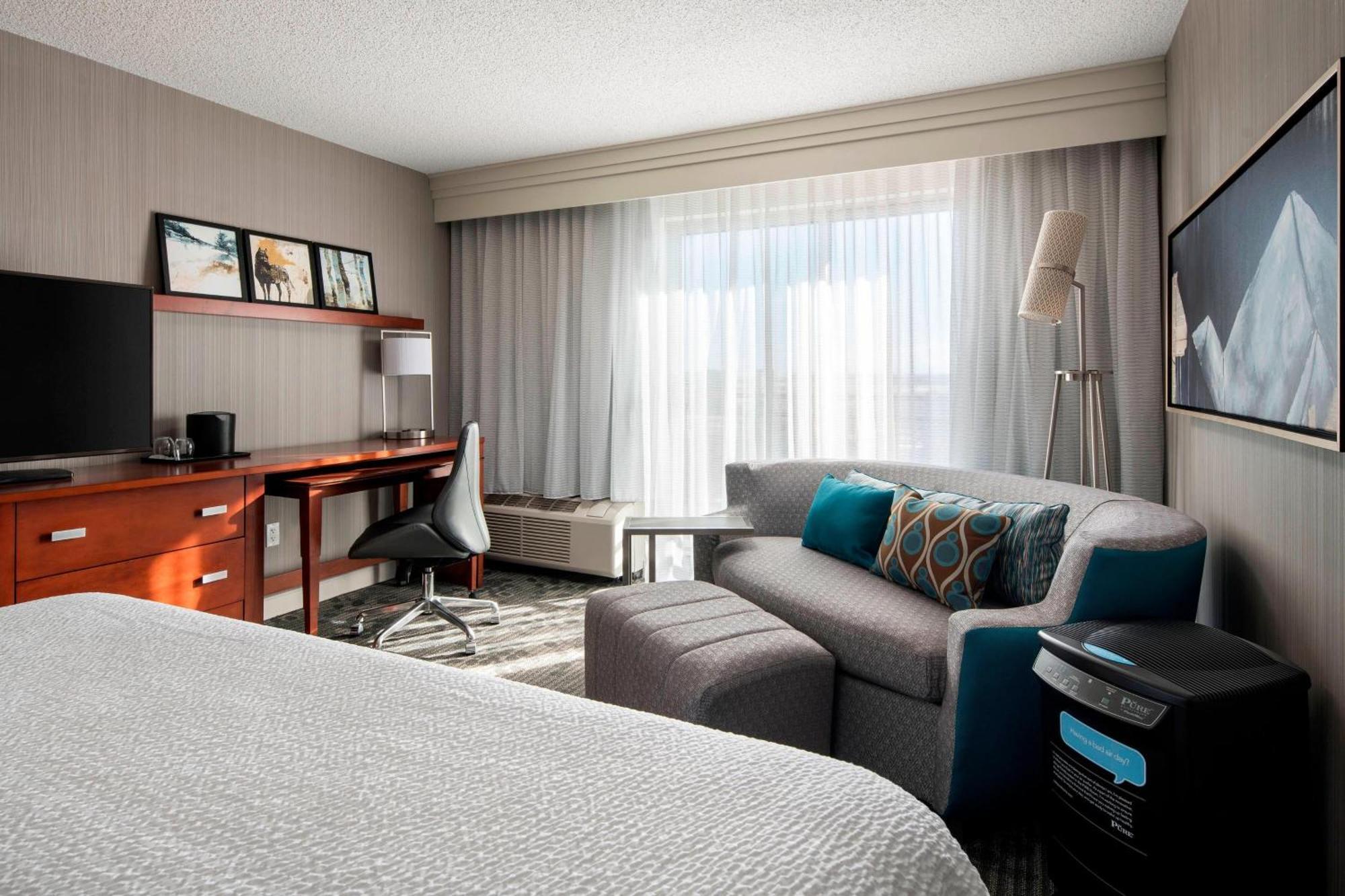 Courtyard By Marriott Denver Airport Extérieur photo