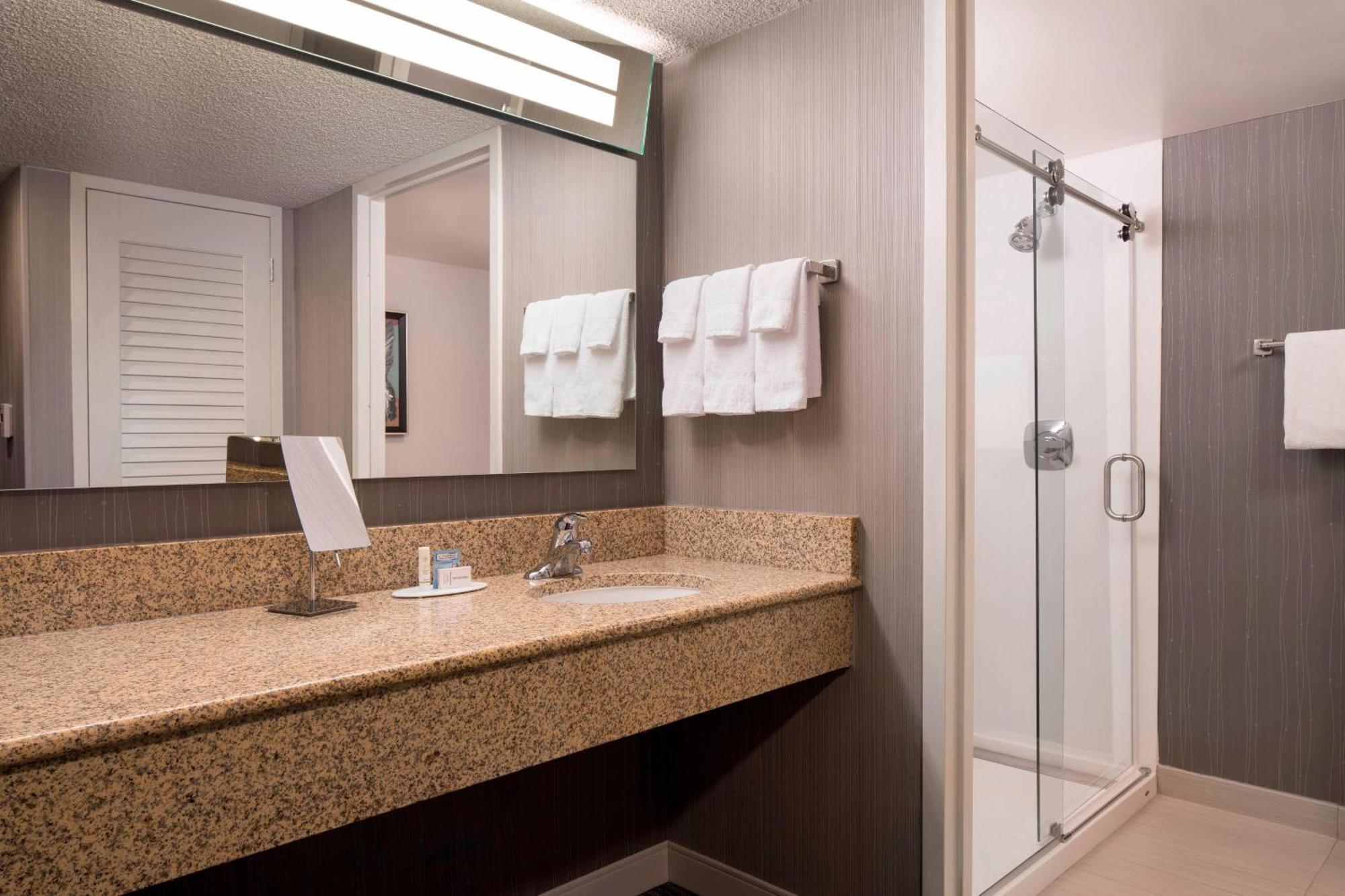 Courtyard By Marriott Denver Airport Extérieur photo