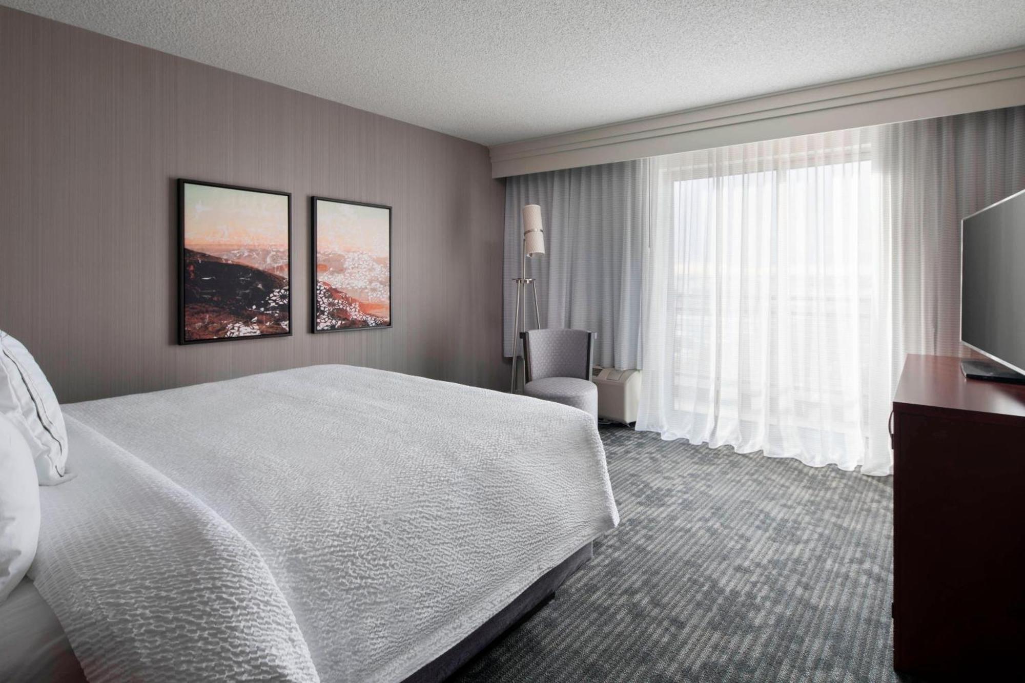 Courtyard By Marriott Denver Airport Extérieur photo