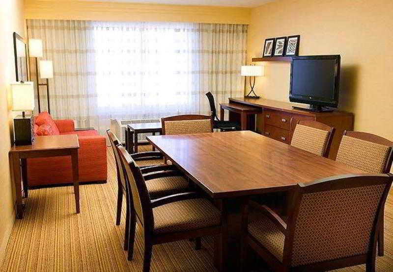 Courtyard By Marriott Denver Airport Extérieur photo